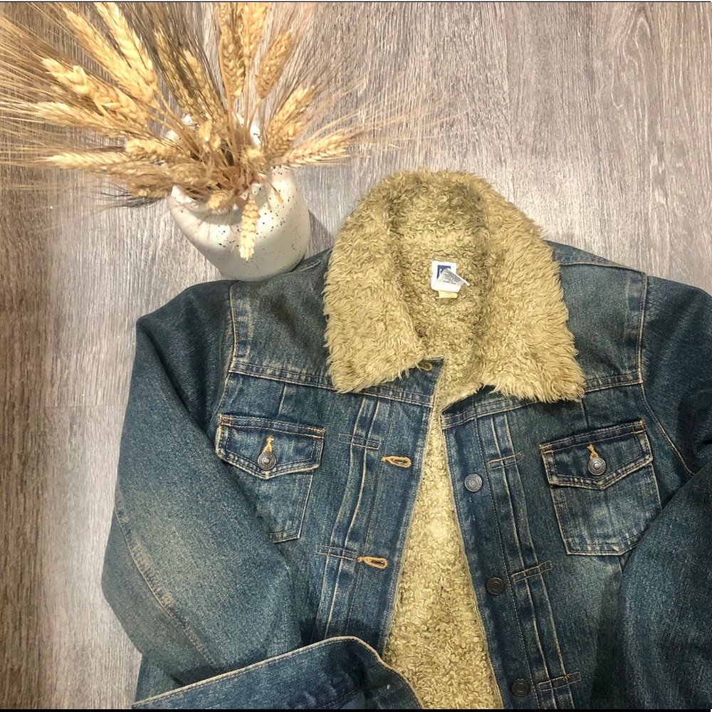 GAP Blue Denim Jacket with Tan Sherpa Lining